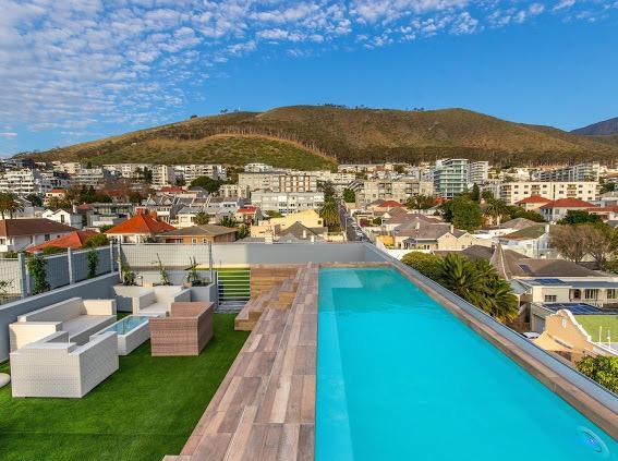 3 Bedroom Property for Sale in Sea Point Western Cape